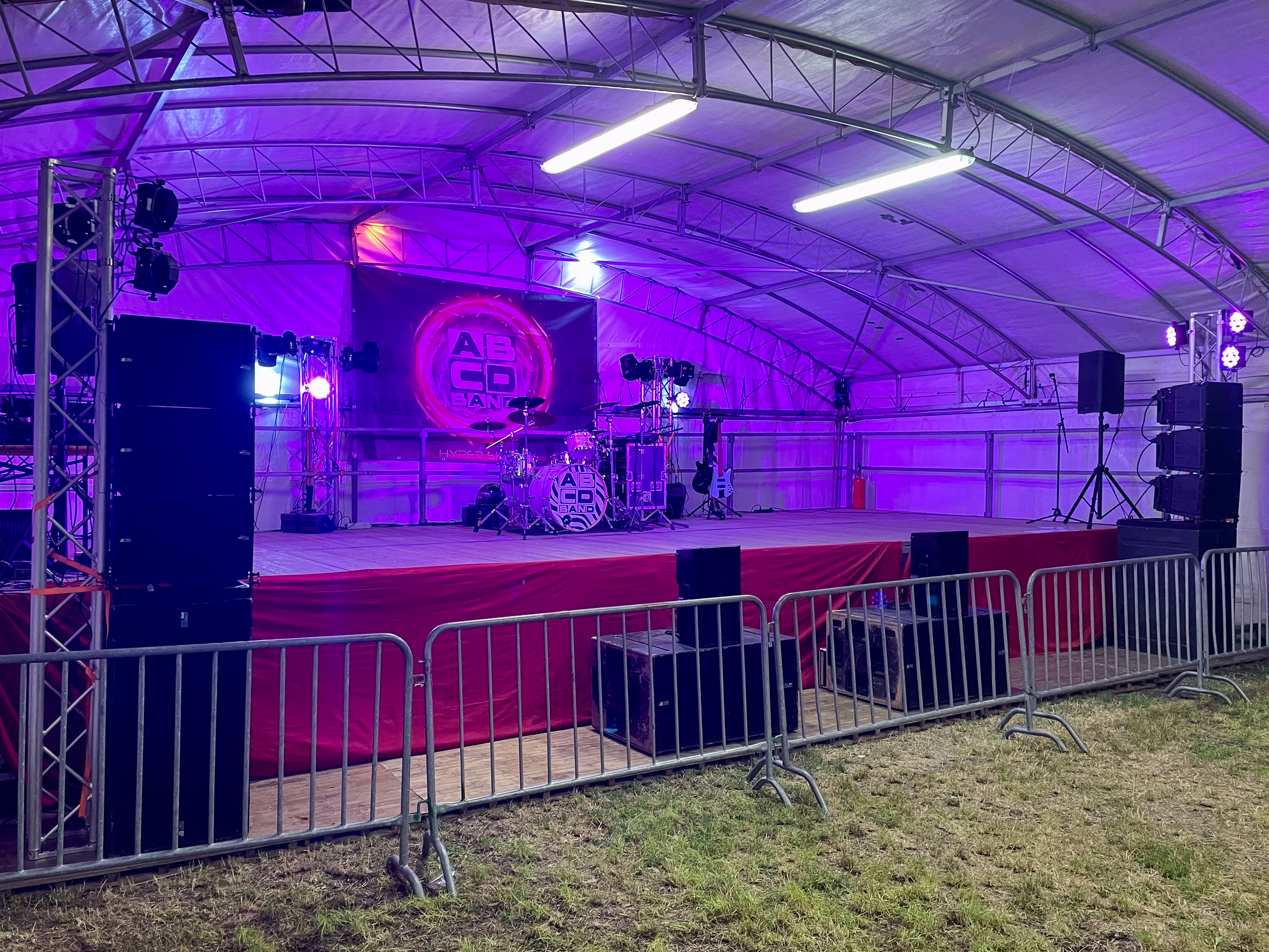 On Stage Service – luci ed effetti per concerto a Genova